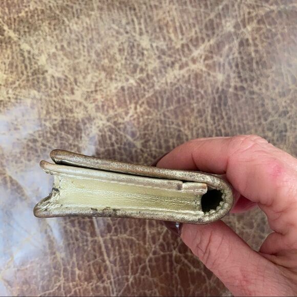 Coach ivory, tan gold signature card holder - Picture 4 of 8